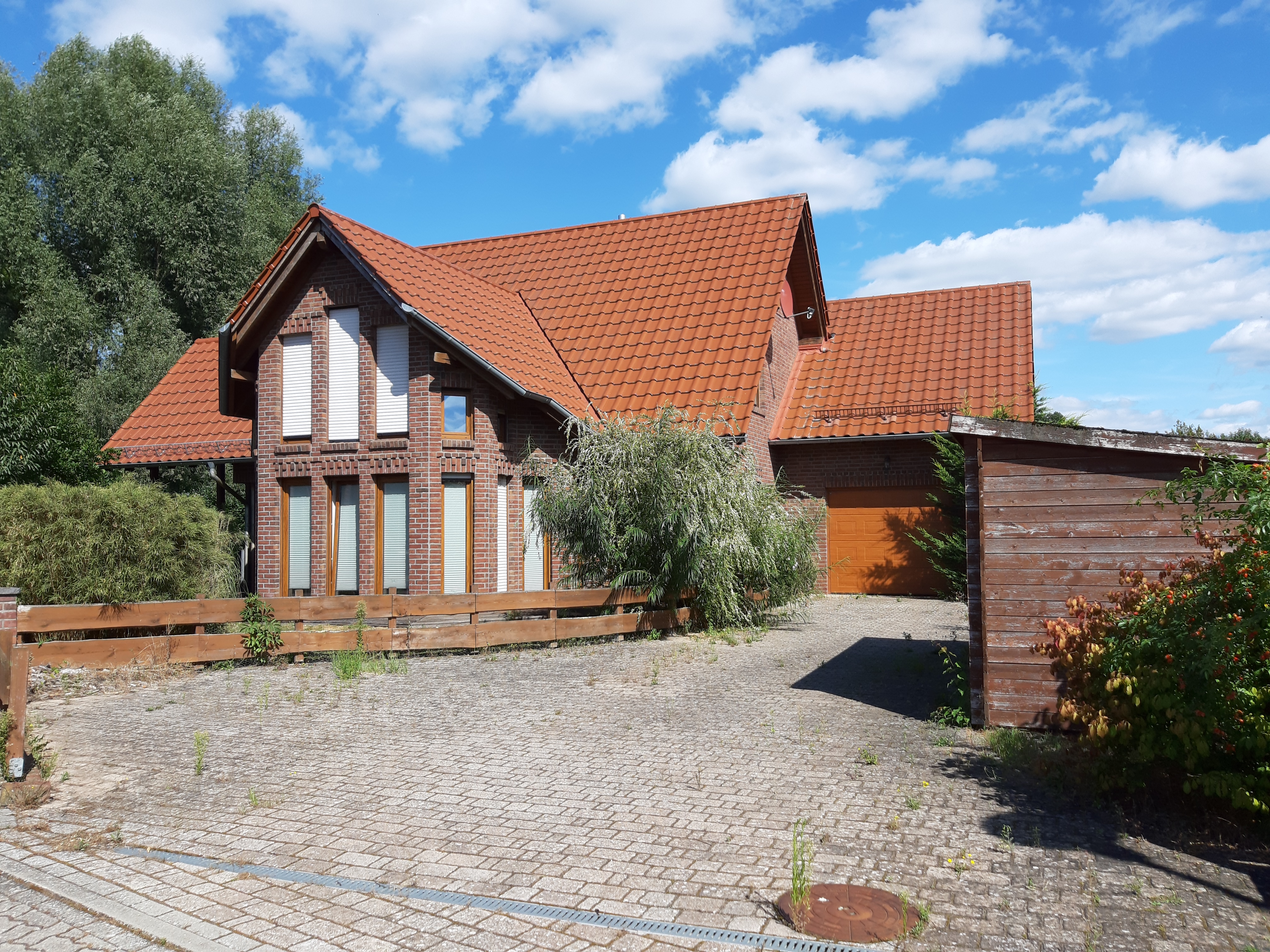 Dynamic Content Image